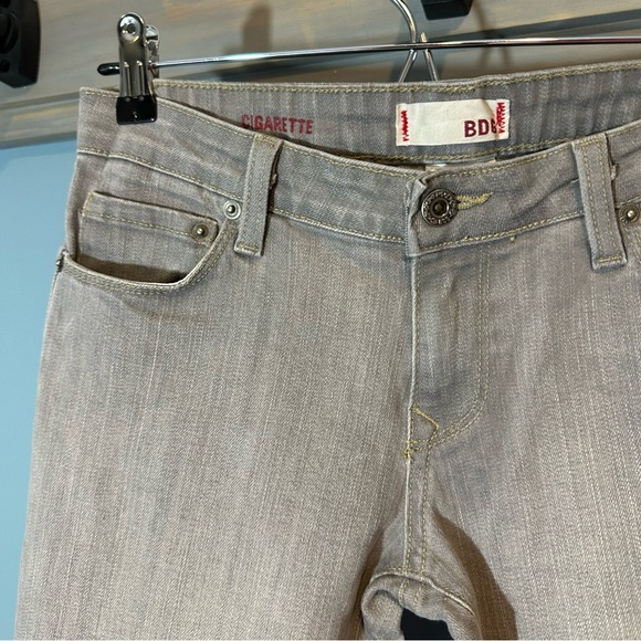 Urban Outfitters BDG Cigarette Jeans in Light Grey Denim - Picture 3 of 9